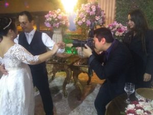 WhatsApp Image 2018 05 14 at 18.34.00 1 300x225 - Bastidores - Casamento Luis Ricardo e Jéssica