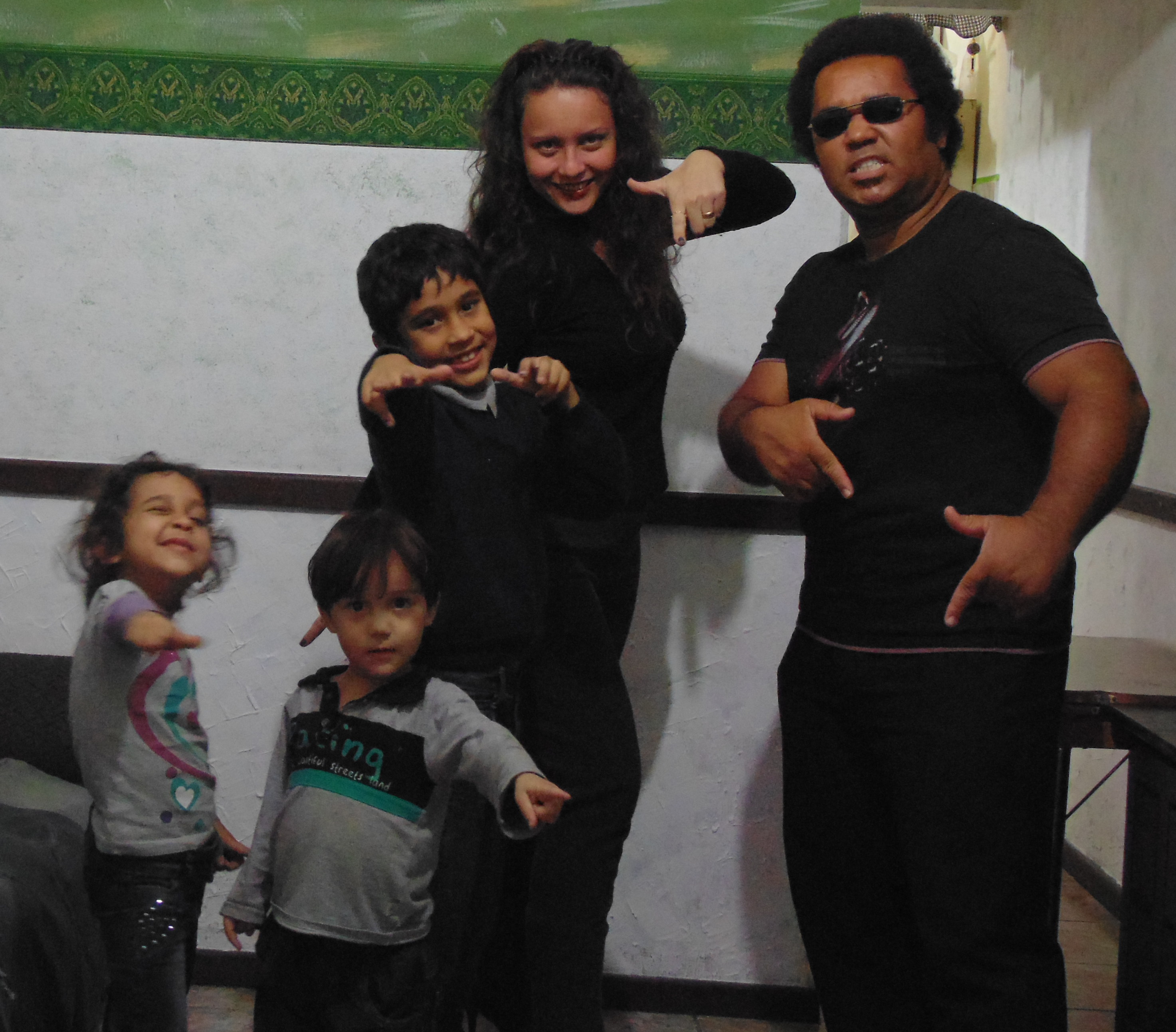 10 dicas para criar filhos mais felizes. #duvidasdefamilia familia black cópia - 10 dicas para criar filhos mais felizes. #duvidasdefamilia