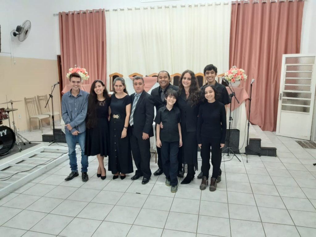 133531189 478149046507550 7630633353367482110 n 1024x768 - Formatura do Curso de Canto e Interpretação - Ministério de Louvor